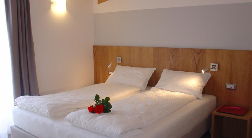 Agriturismo Girasole Fai della Paganella Oda fotoğraf